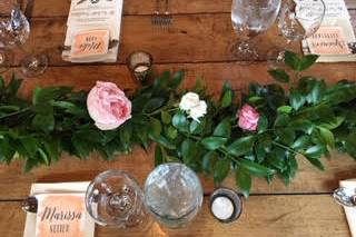 Table floral decor