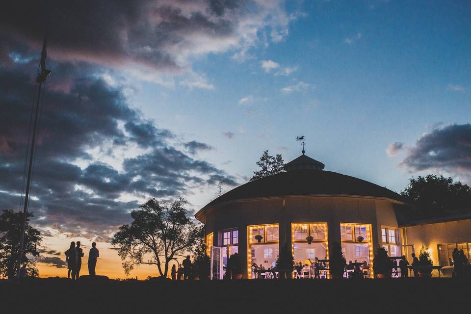 Rotunda Lauxmont Farms