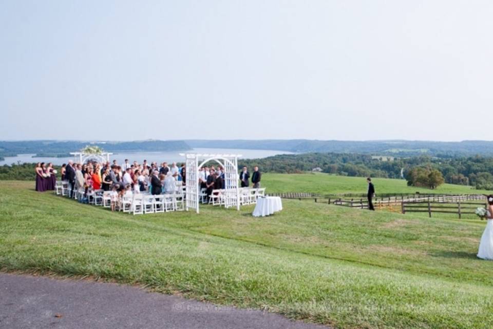 Rotunda Lauxmont Farms