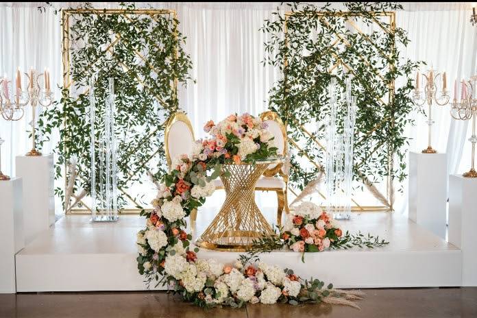 Bohochic elegant headtable