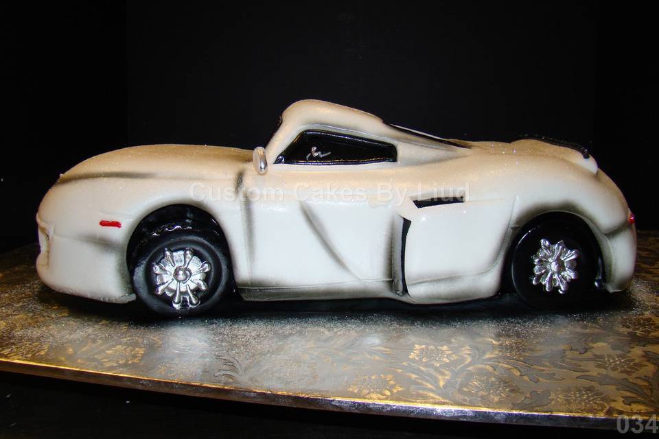 Custom Cakes by Liud