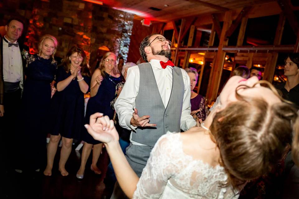 Air guitar at its finest - congratulations to the new Mr. & Mrs!