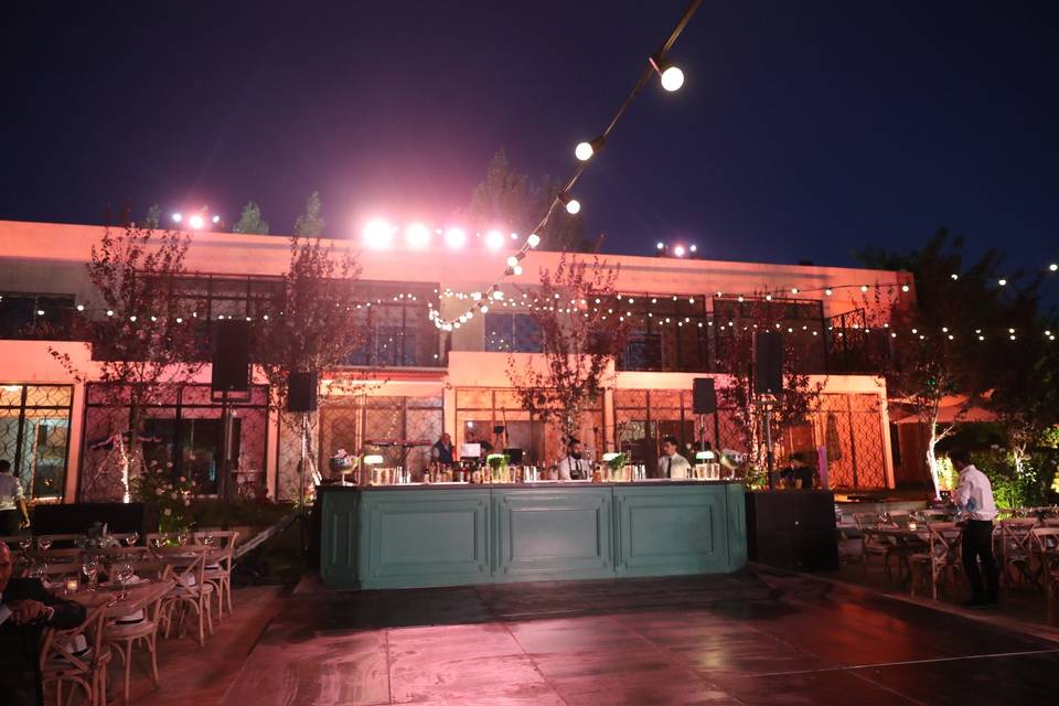 A statement bar