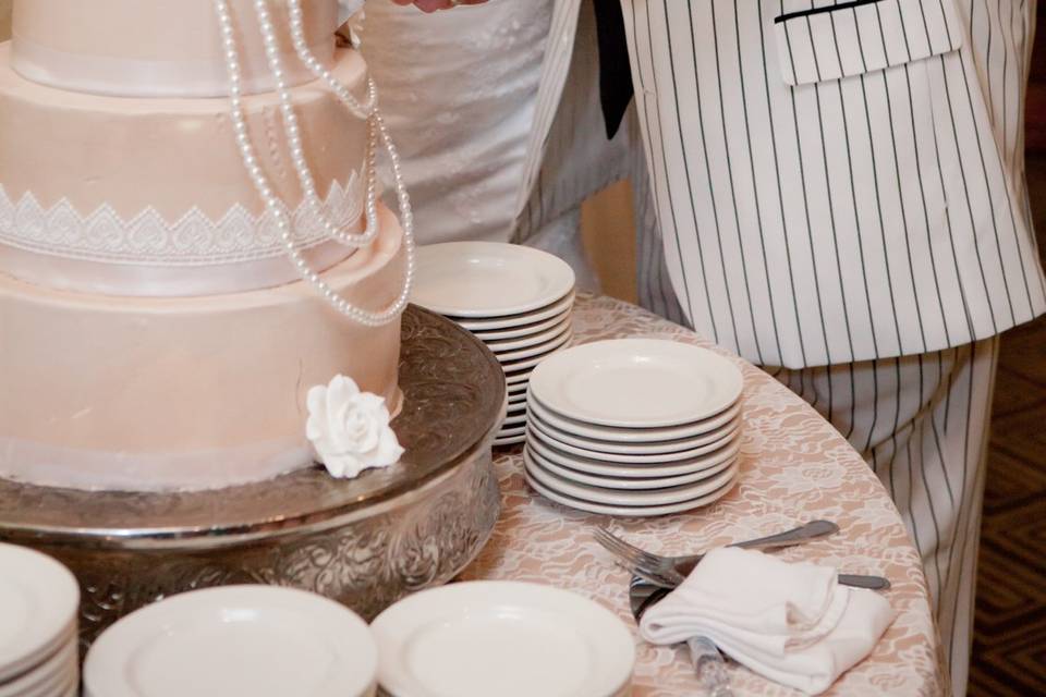 Wedding Cake Cutting