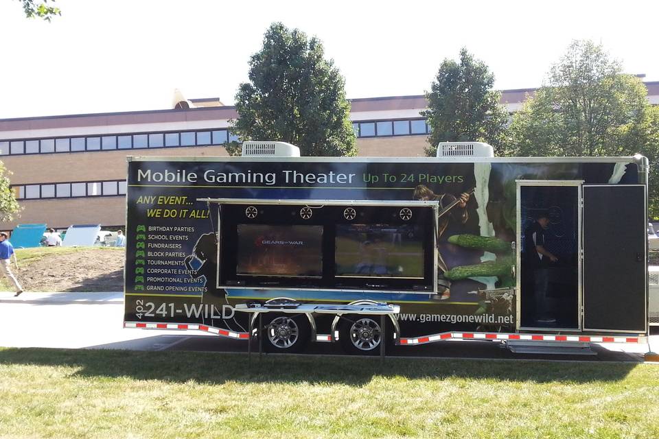 Ultimate Mobile Gaming Theater