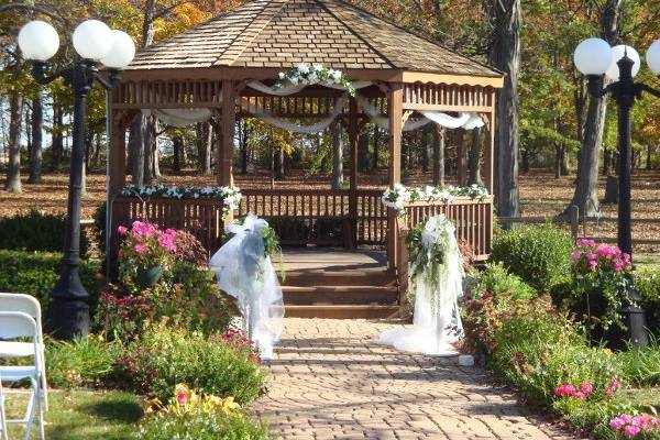 Gazebo decor