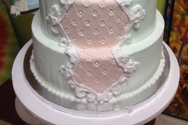 Romantic Wedding Cake