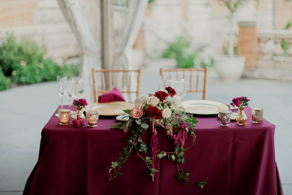 Sweetheart table setup