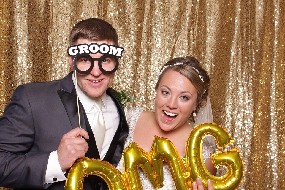 Bride + Groom Photobooth!