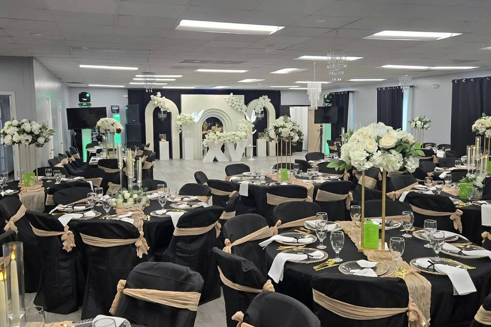 Main Space w/150 Guests