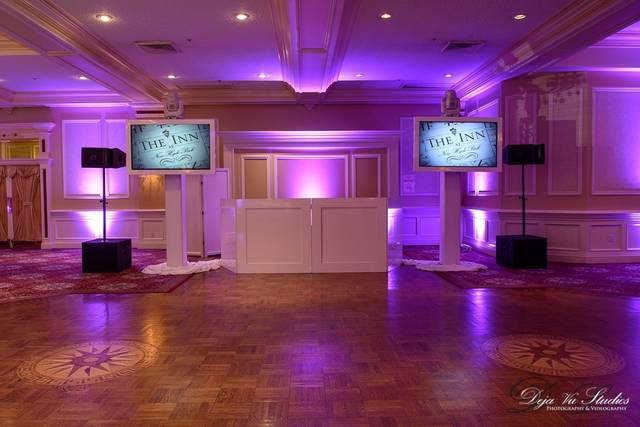 Reception hall with uplighting