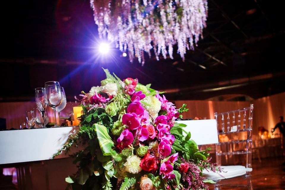 Lush floral runner cascading off the Head Table!