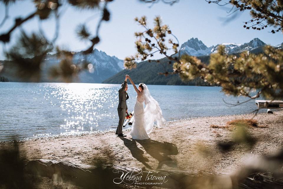 Stanley Idaho wedding
