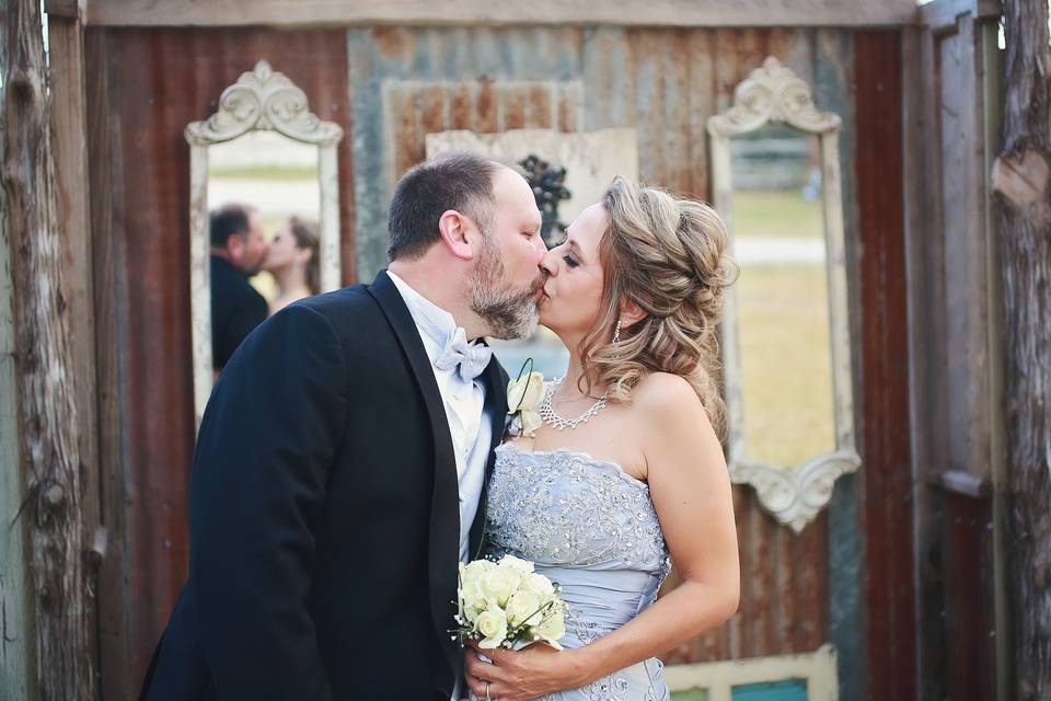 Rustic Wedding at Twisted Ranch in Oatmeal TX, Kati Maxwell