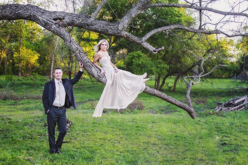 Classic Engagement Session in the Cotton fields of Taylor, TX, Kati Maxwell