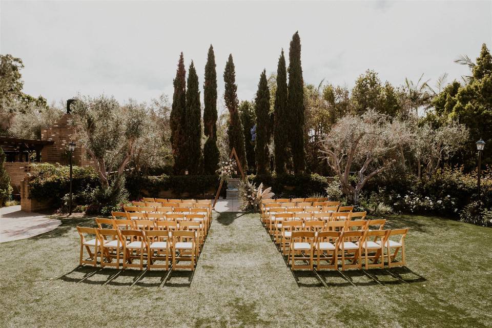 Olive Lawn Ceremony