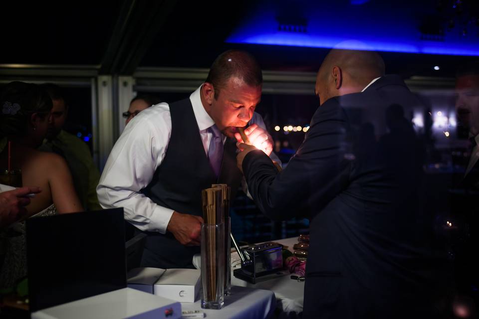 Cigar Stud Events: Cigar Rolling & Hookah Services