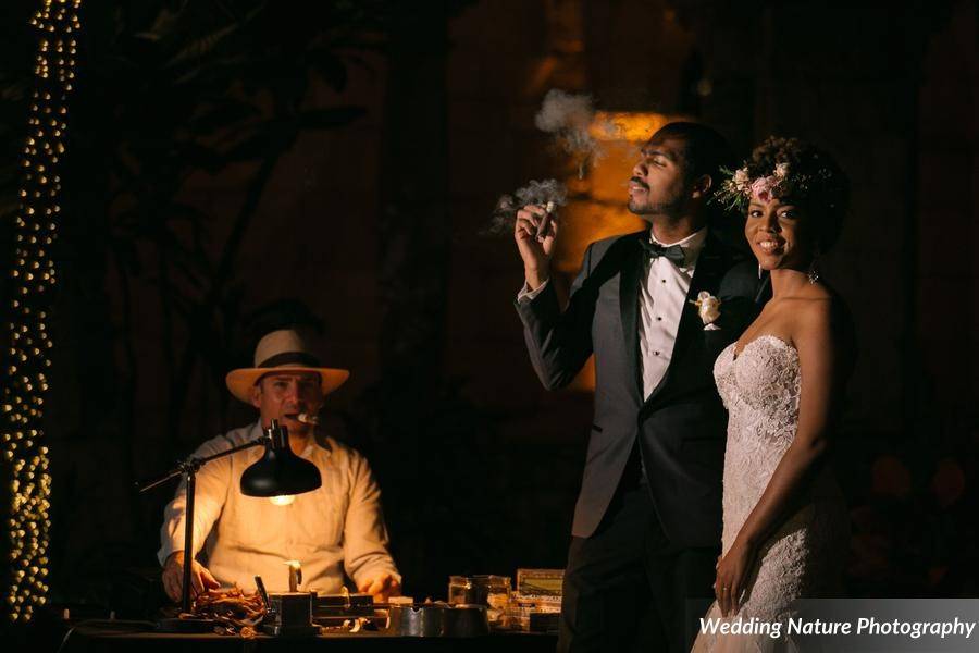 Cigar Stud Events: Cigar Rolling & Hookah Services