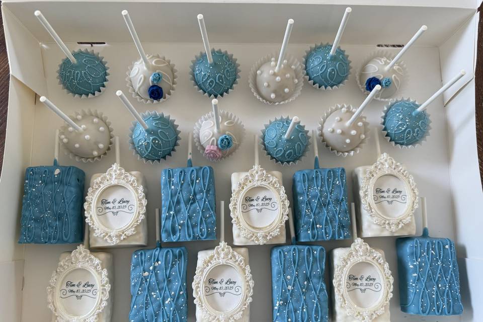 Cakepops and dipped Rice Krisp
