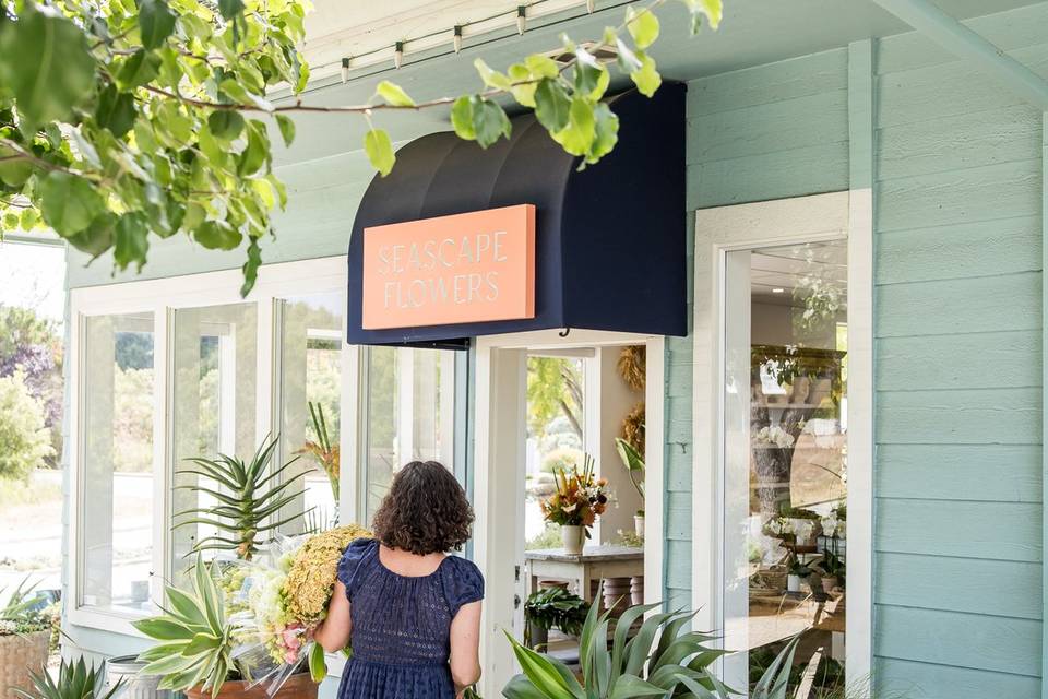 The front of Seascape Flowers