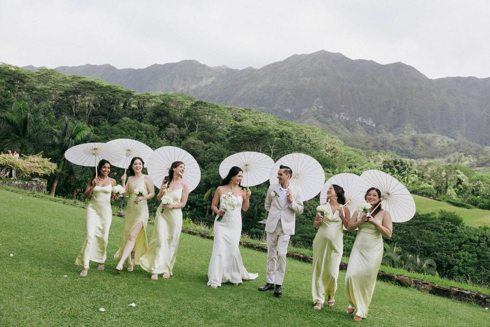 Besties + Parasols