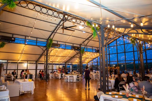 San Antonio Glasshouse