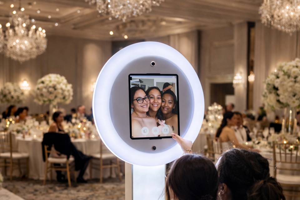Interactive photobooth