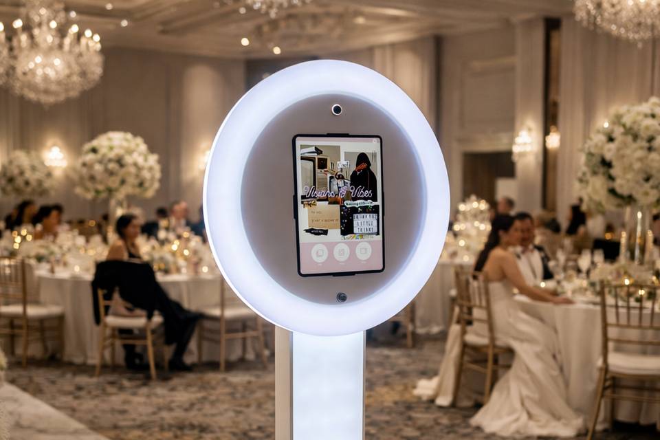 Open-air photo booths