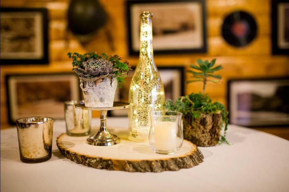 Rustic beverage and table setup | Photo Credits:  Megan LeePhotography