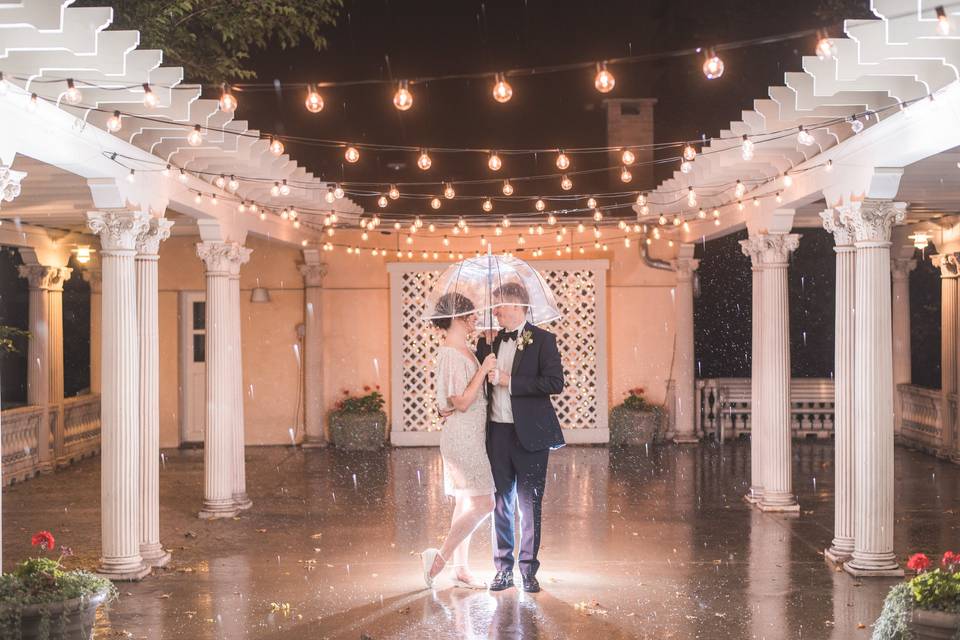 Newlyweds under the lights | Photo Credits: T5 Photography