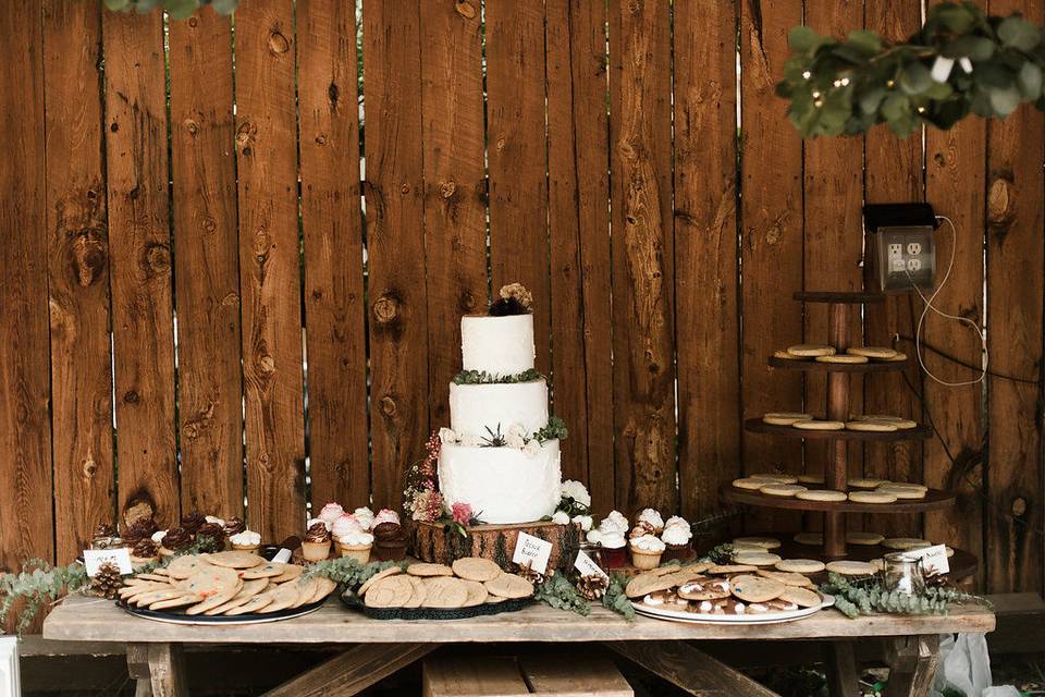 Dessert table | Photo Credits: Kate Salley Photography