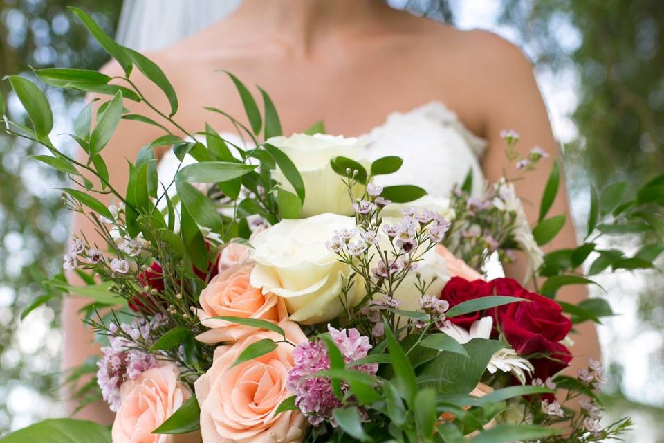 Wedding Flowers by Cyndi