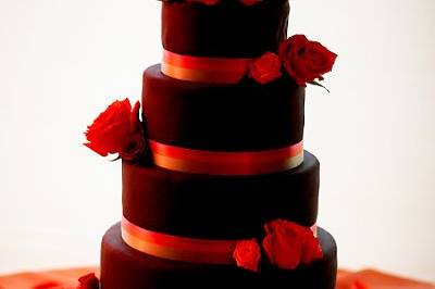 contemporary wedding cake