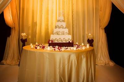 wedding cake at reception