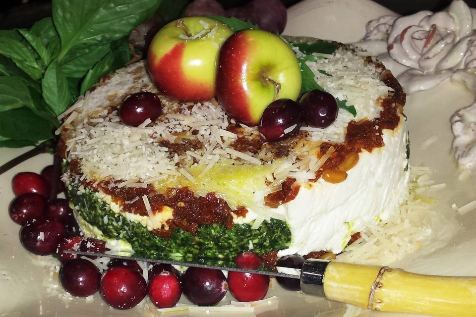 Fruit-topped wedding cake