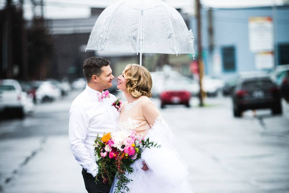 Seattle rainy day wedding