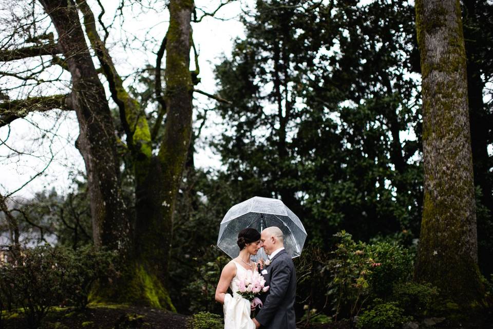 Rainy day wedding