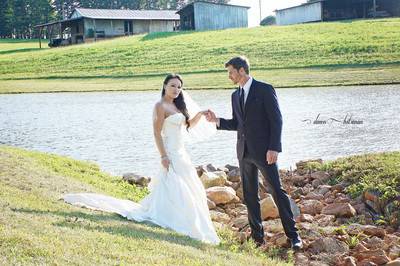 Couple at  The Barn at Heritage Farm