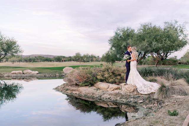 Kiva Club Weddings in Trilogy at Vistancia