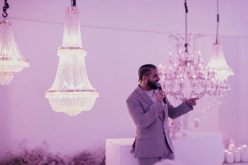 Drake ILLUMENE chandeliers