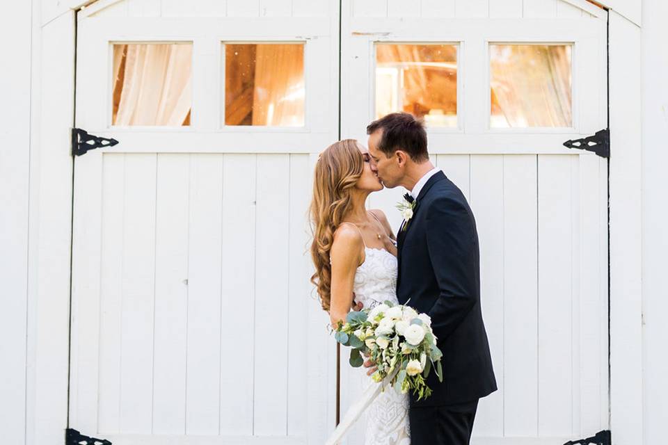 Bride and Bustle