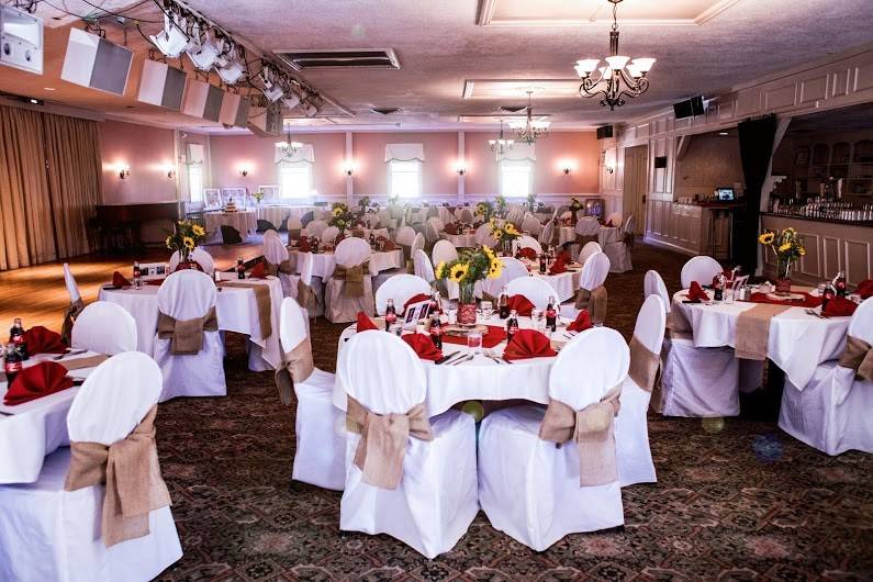 The sawtelle room with white chair covers