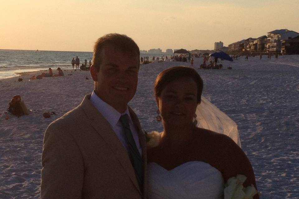 Aisle Marry You- Athens Efficient Officiant