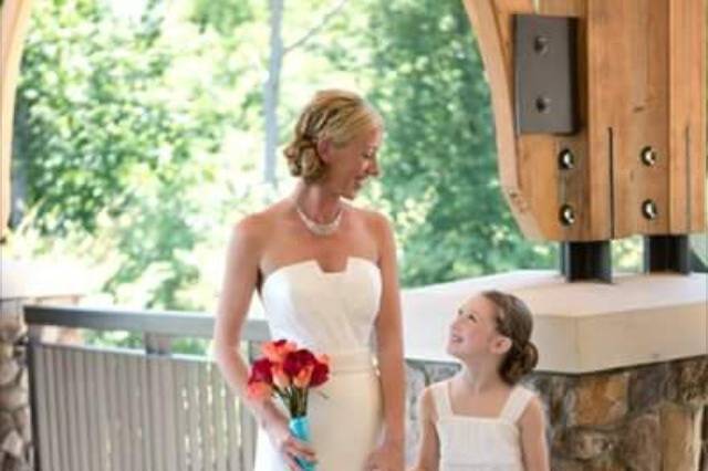 Aisle Marry You- Athens Efficient Officiant