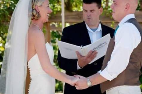 Aisle Marry You- Athens Efficient Officiant