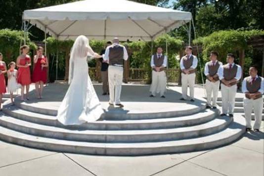 Aisle Marry You- Athens Efficient Officiant