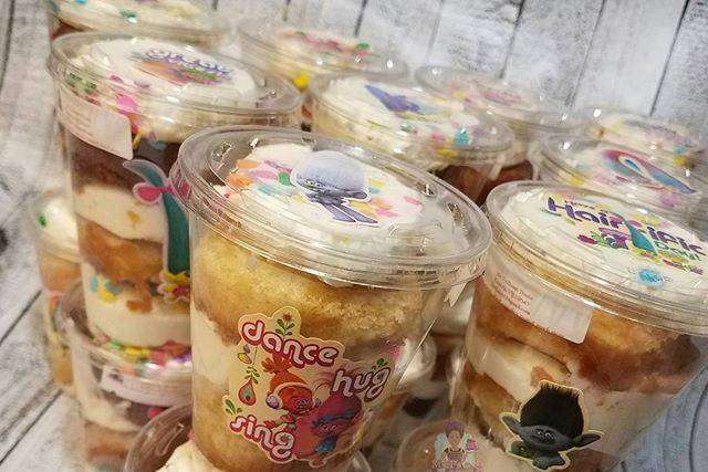 Cake in a cup