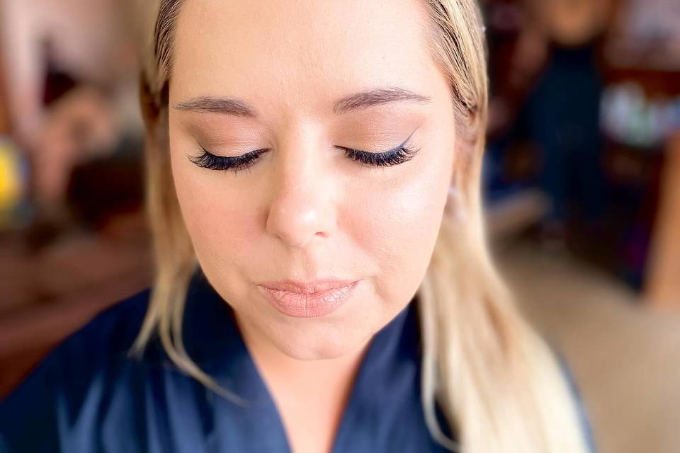 makeupbyglamourglow