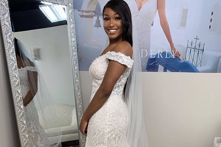 Deja Vu Boutique - Dress & Attire - Mount Airy, MD - WeddingWire