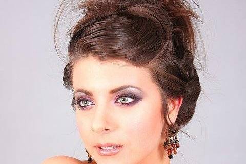 Aysha Kazi Makeup Artist